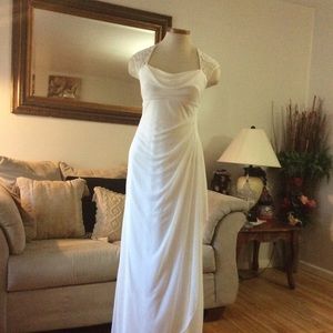 Camille La Vie. Women dress size 4 white.